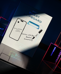 Smart Clipboard (White) by Pitata Magic